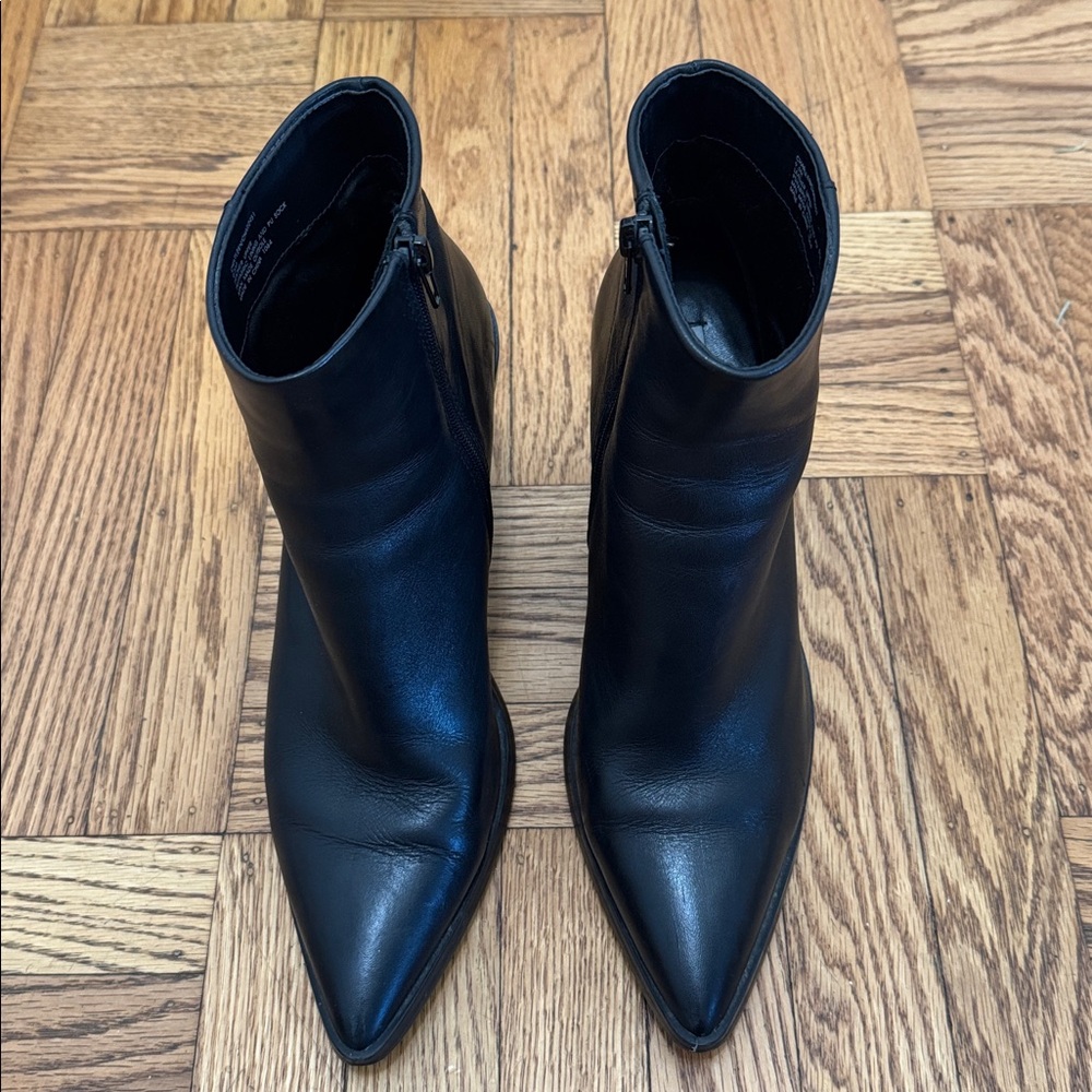 STEVE MADDEN booties black leather block 9.5